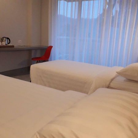 Bess Resort & Waterpark Hotel And Convention Malang Esterno foto