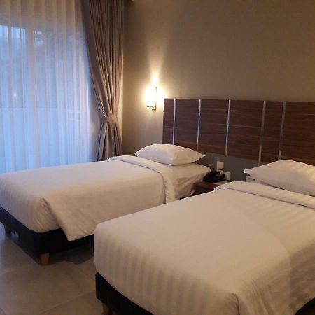 Bess Resort & Waterpark Hotel And Convention Malang Esterno foto