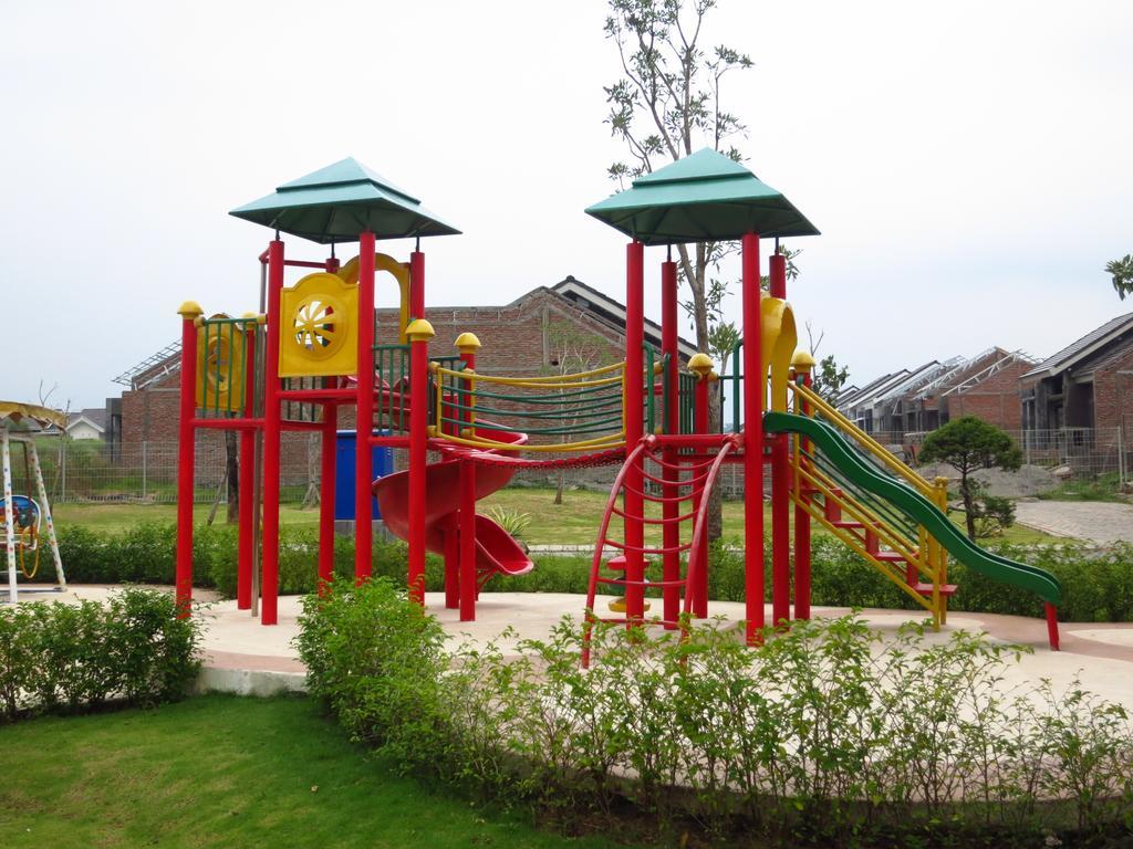 Bess Resort & Waterpark Hotel And Convention Malang Esterno foto