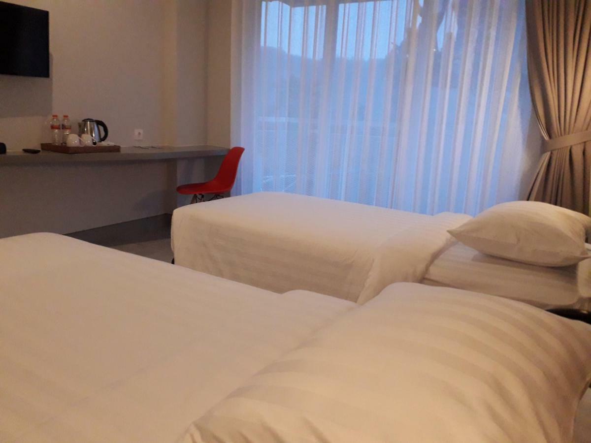 Bess Resort & Waterpark Hotel And Convention Malang Esterno foto
